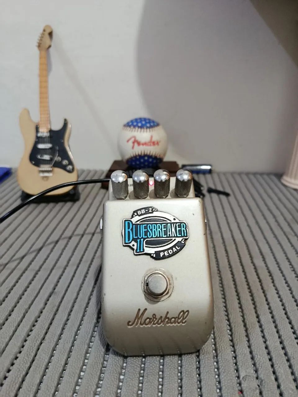 Pedal de overdrive Bluesbreaker II da Marshall