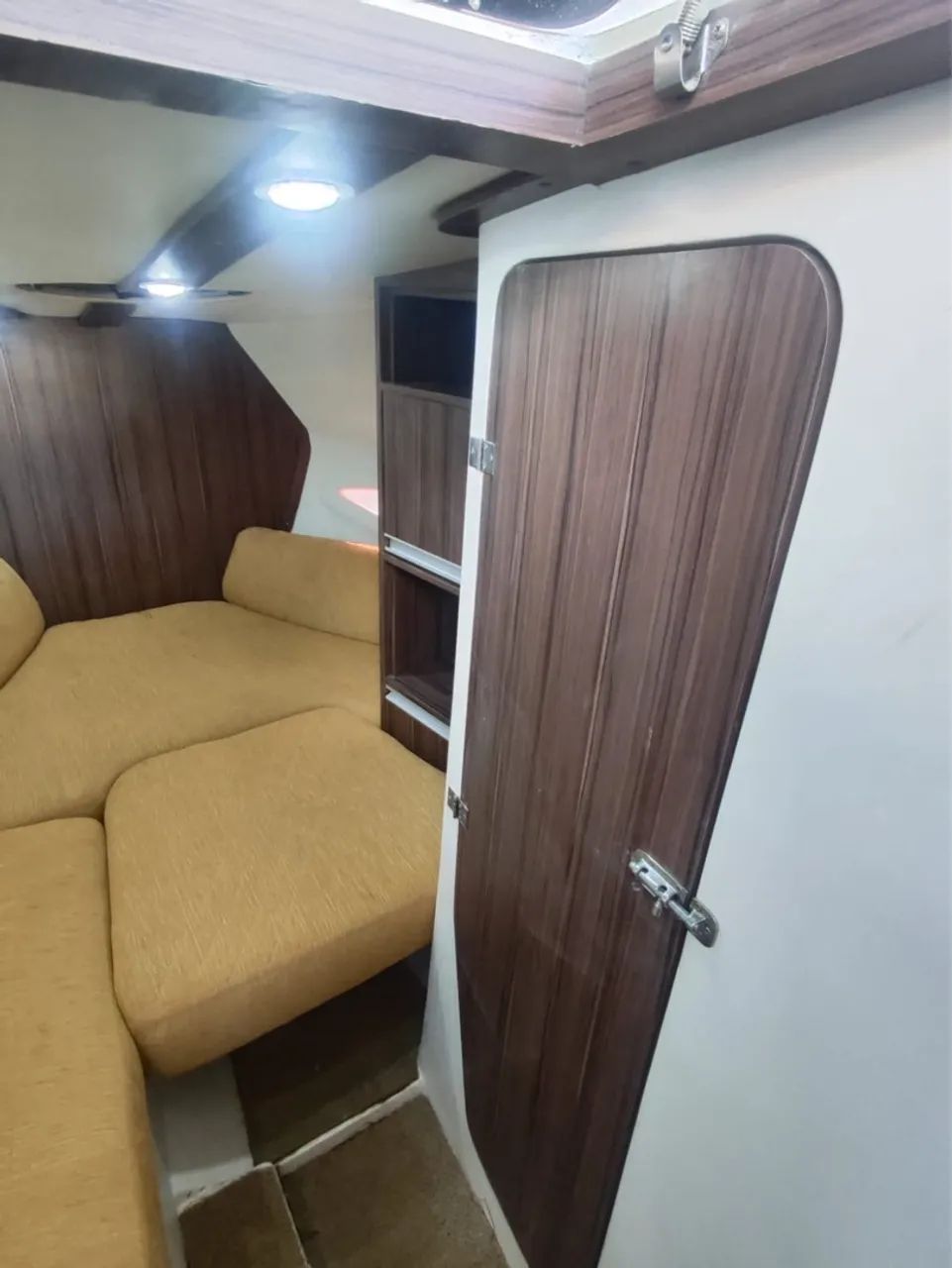 Lancha cabinada - Foto 11