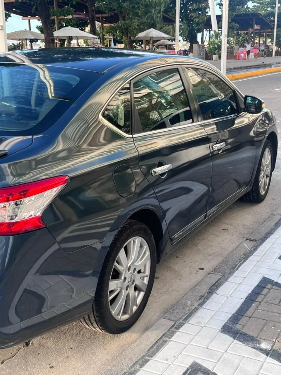 Nissan Sentra em excelente estado de conservação!