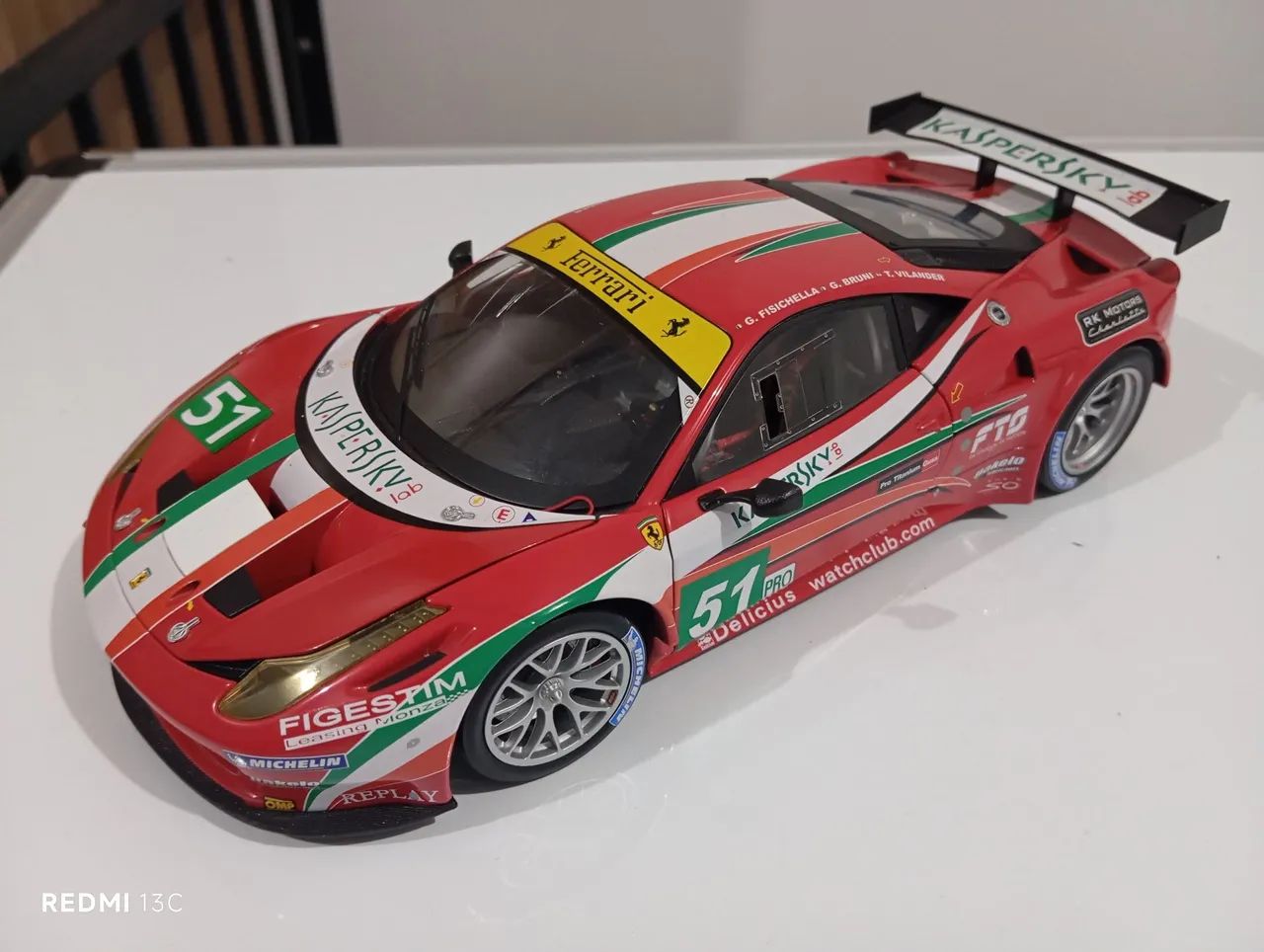 Rara e Top Ferrari 458 Italia GT2 - Hotwheels Elite - escala 1/18