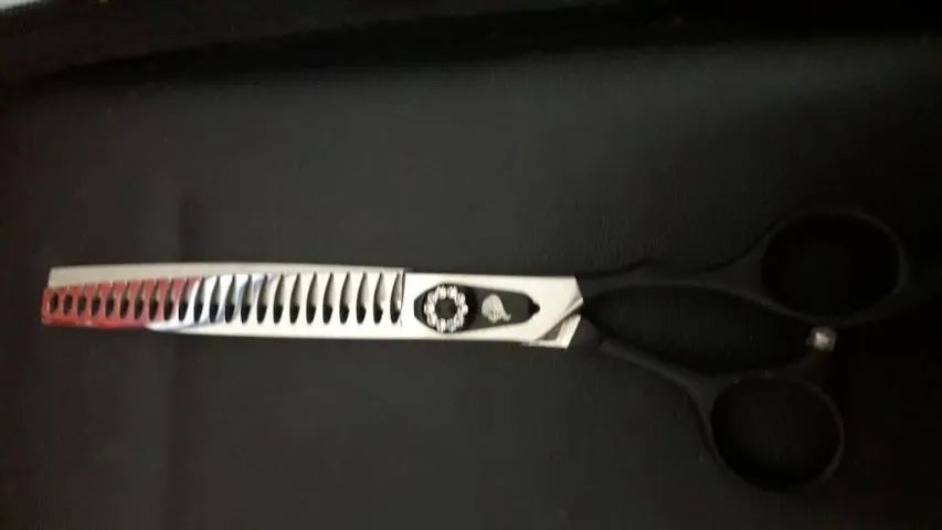 Tesoura Tubarão de 7"