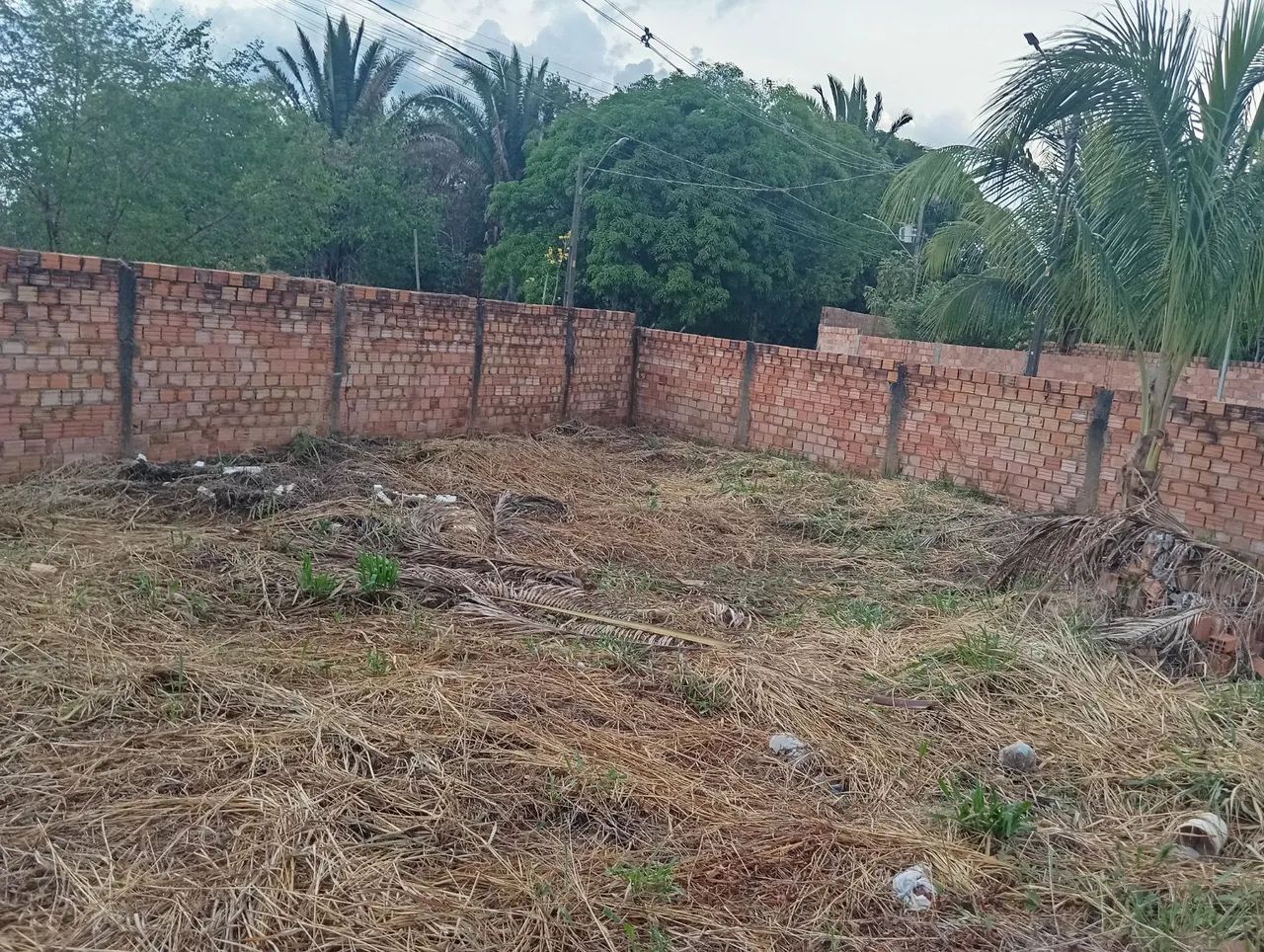 Terreno de esquina 17x20 - Foto 2