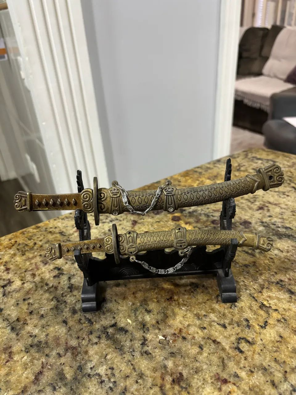 Conjunto de Espadas com Suporte