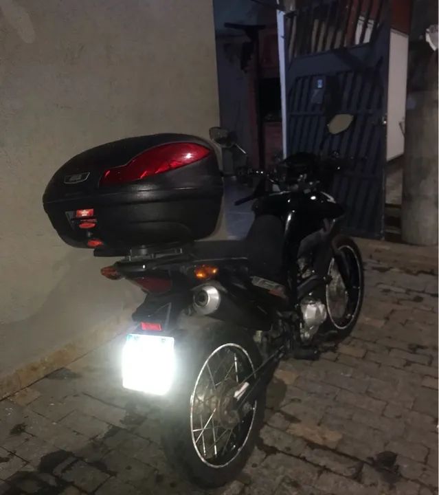 Bros 160 2017 único dono com baú givi - Foto 9