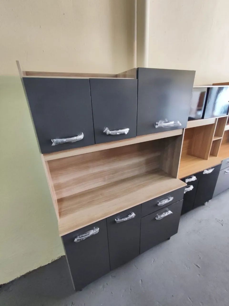 ARMÁRIO DE COZINHA 