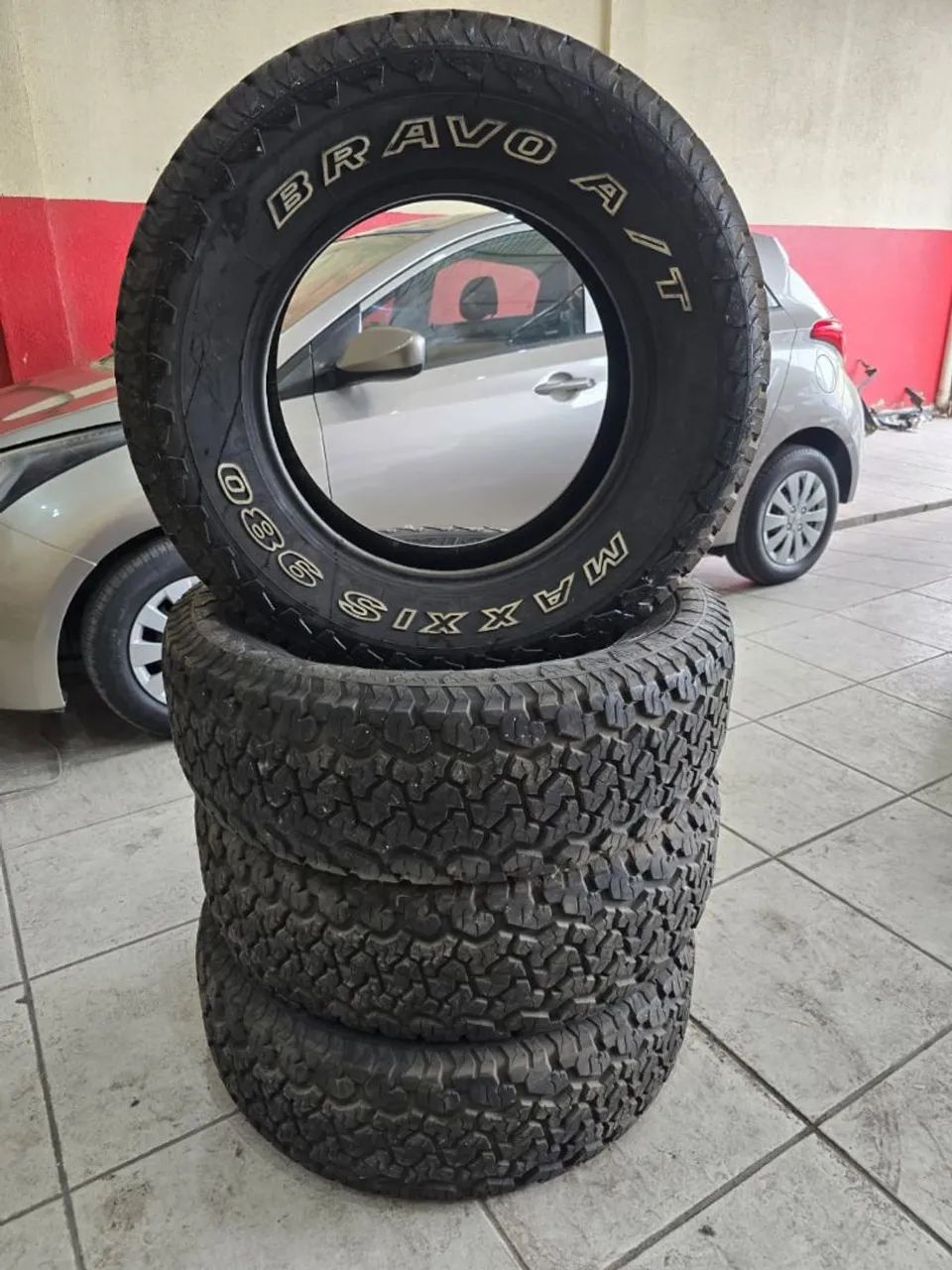 Kit 4 Pneus Bravo AT 275/65 R18