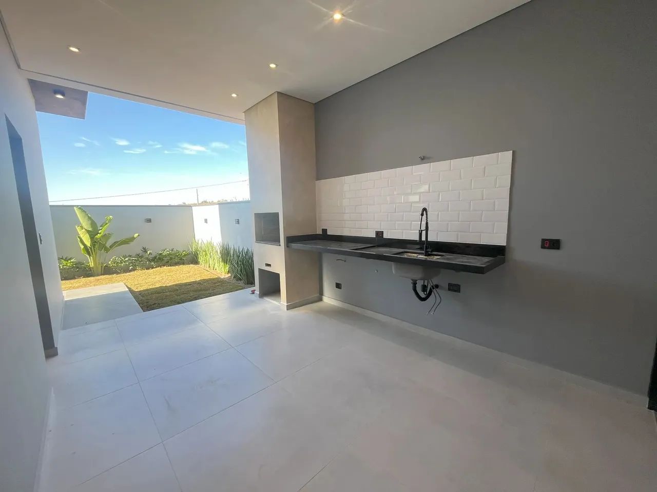 Térrea para venda com 116 metros quadrados com 3 quartos - Foto 2