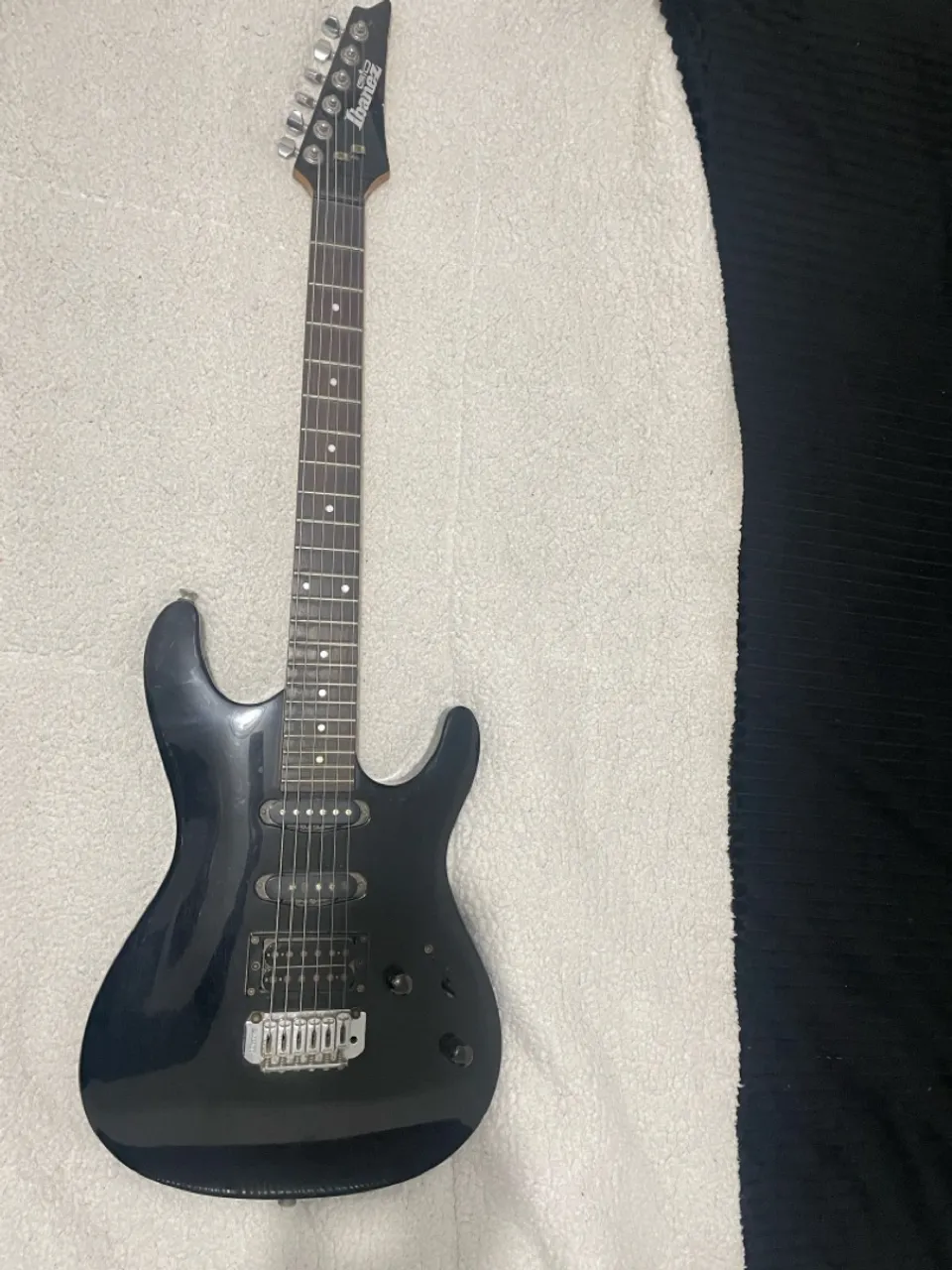 Ibanez gio GSA60 Indonésia