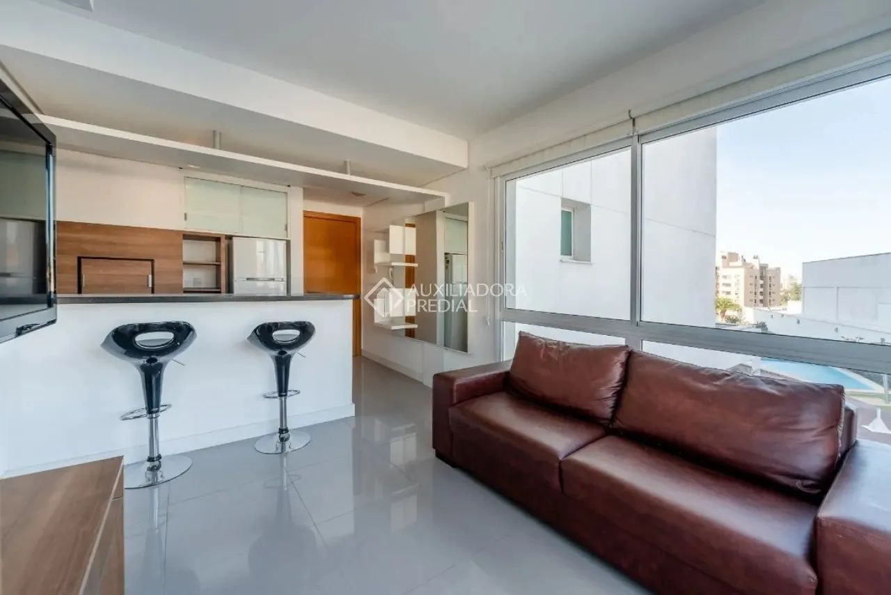 Imóvel para venda com 37 m², com 1 quarto, bairro Três Figueiras - Porto Alegre - RS - Foto 2