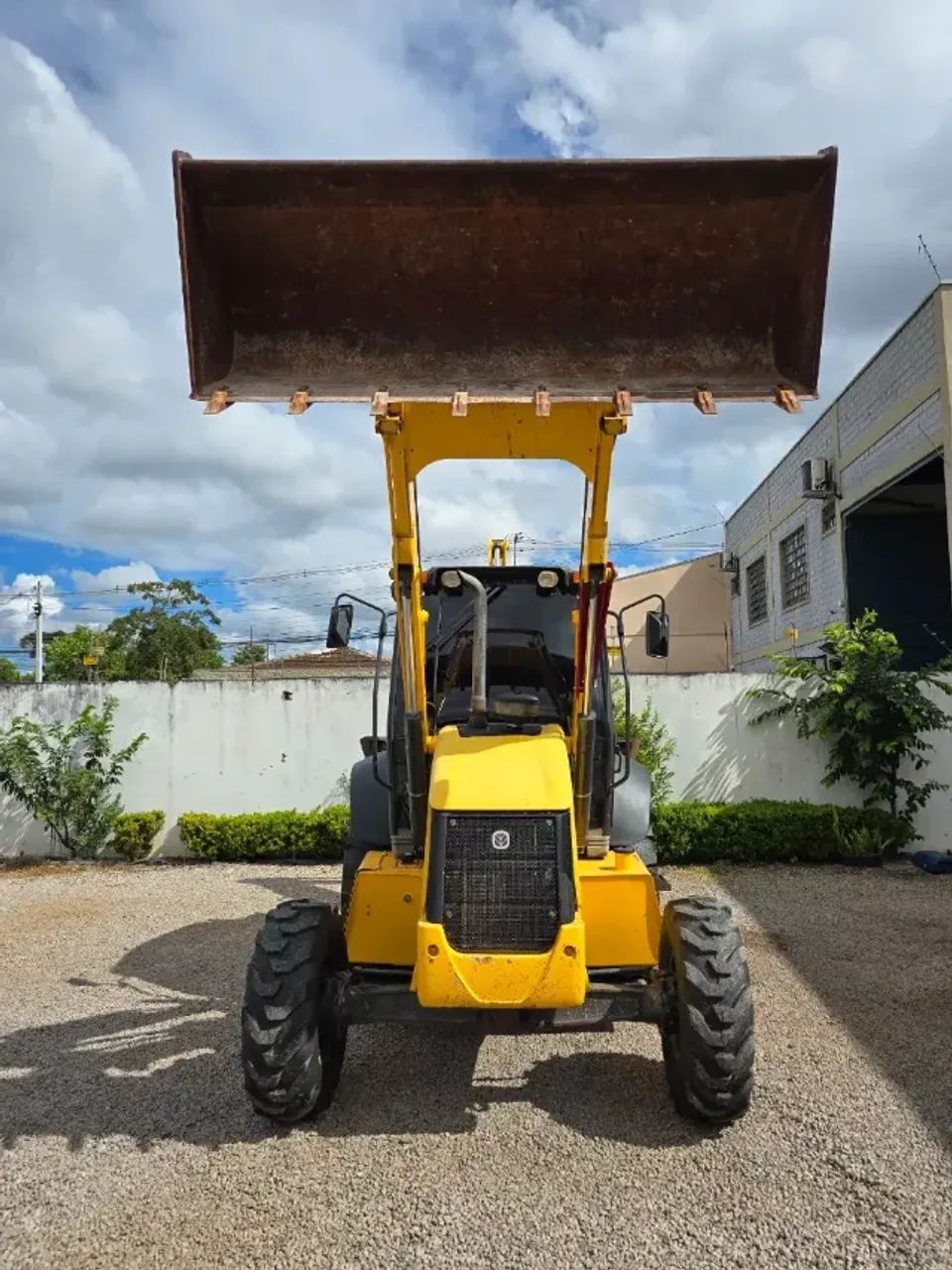 Retroescavadeira new hol 2016 - Foto 4