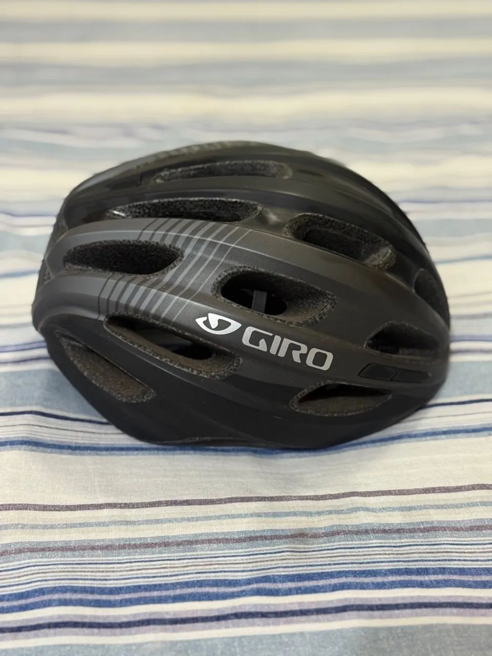 Capacete Ciclismo Giro - Preto - Foto 4