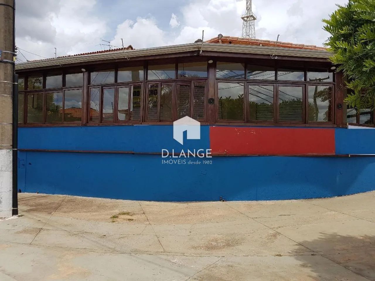 Casa à venda no bairro Jardim Guanabara em Campinas