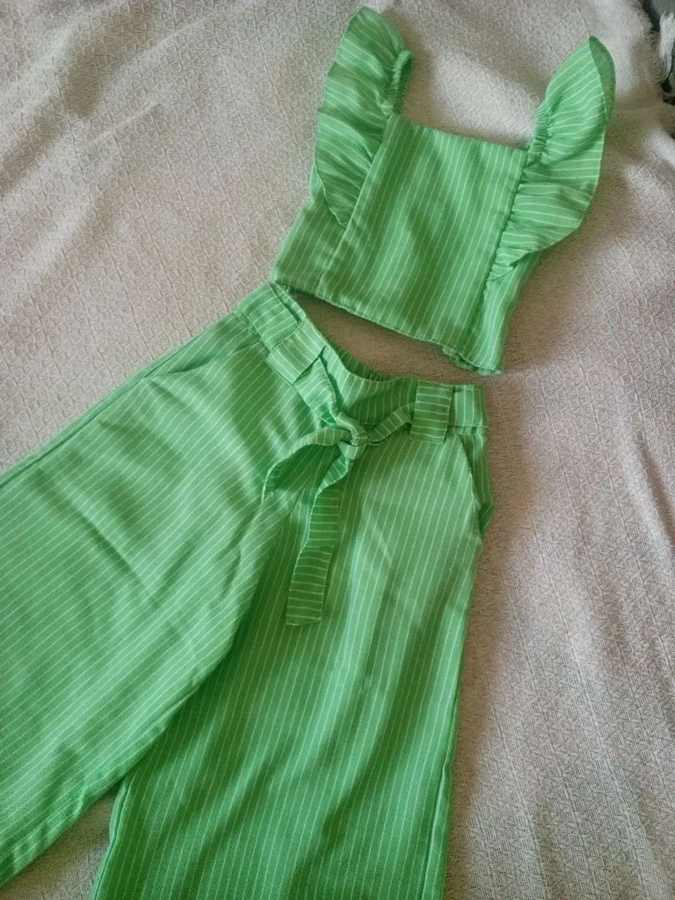 Conjunto menina