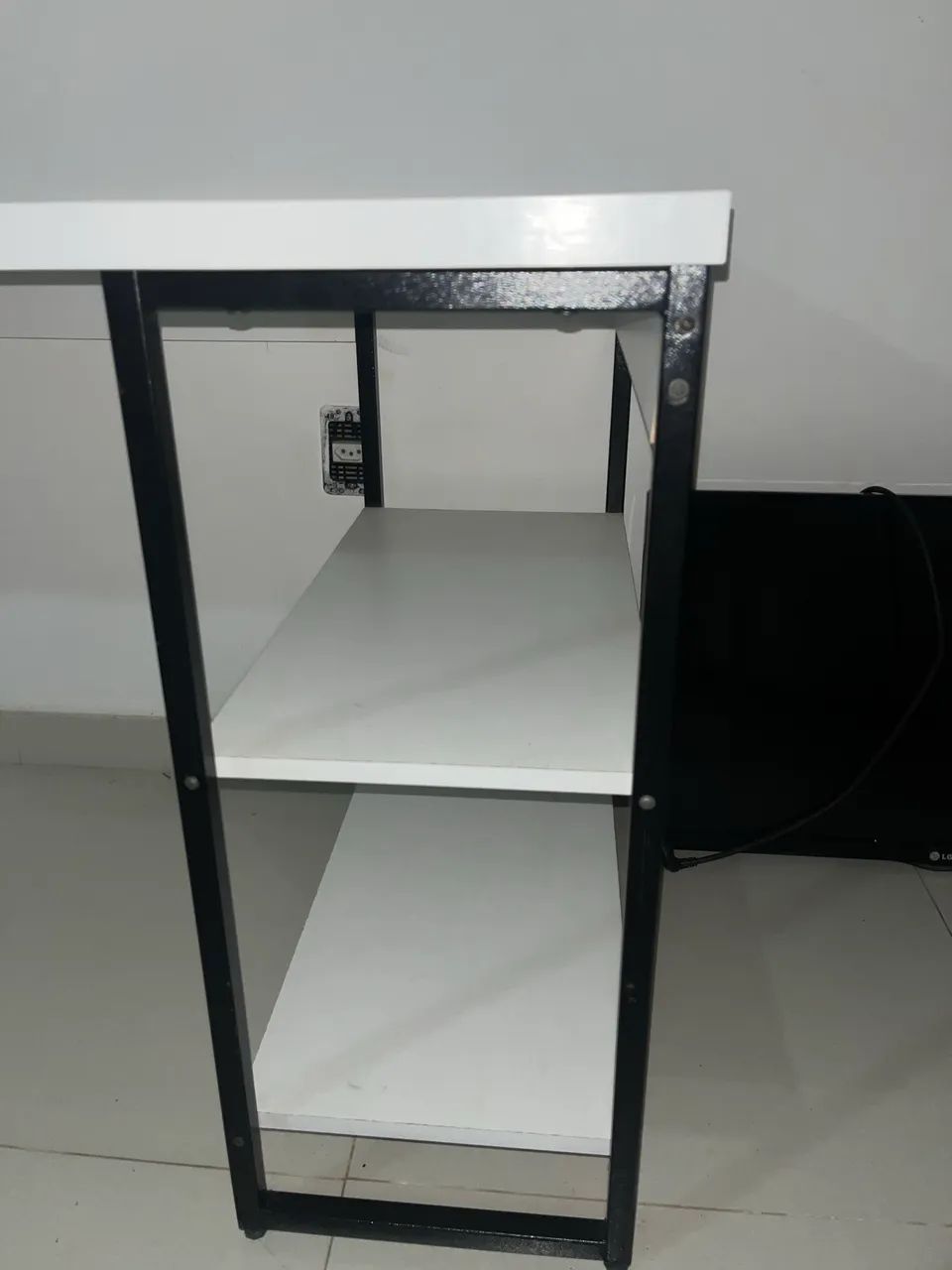 MESA ESCRITÓRIO USADA - Foto 2