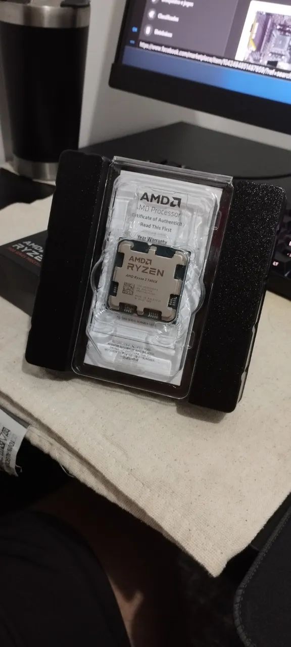 Processador AMD Ryzen 5 7600X (Com Nota Fiscal e Caixa) - Foto 3