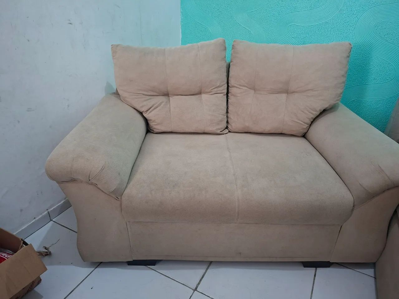 Vendo sofá 3 e 2 lugares bem conservados - Foto 2