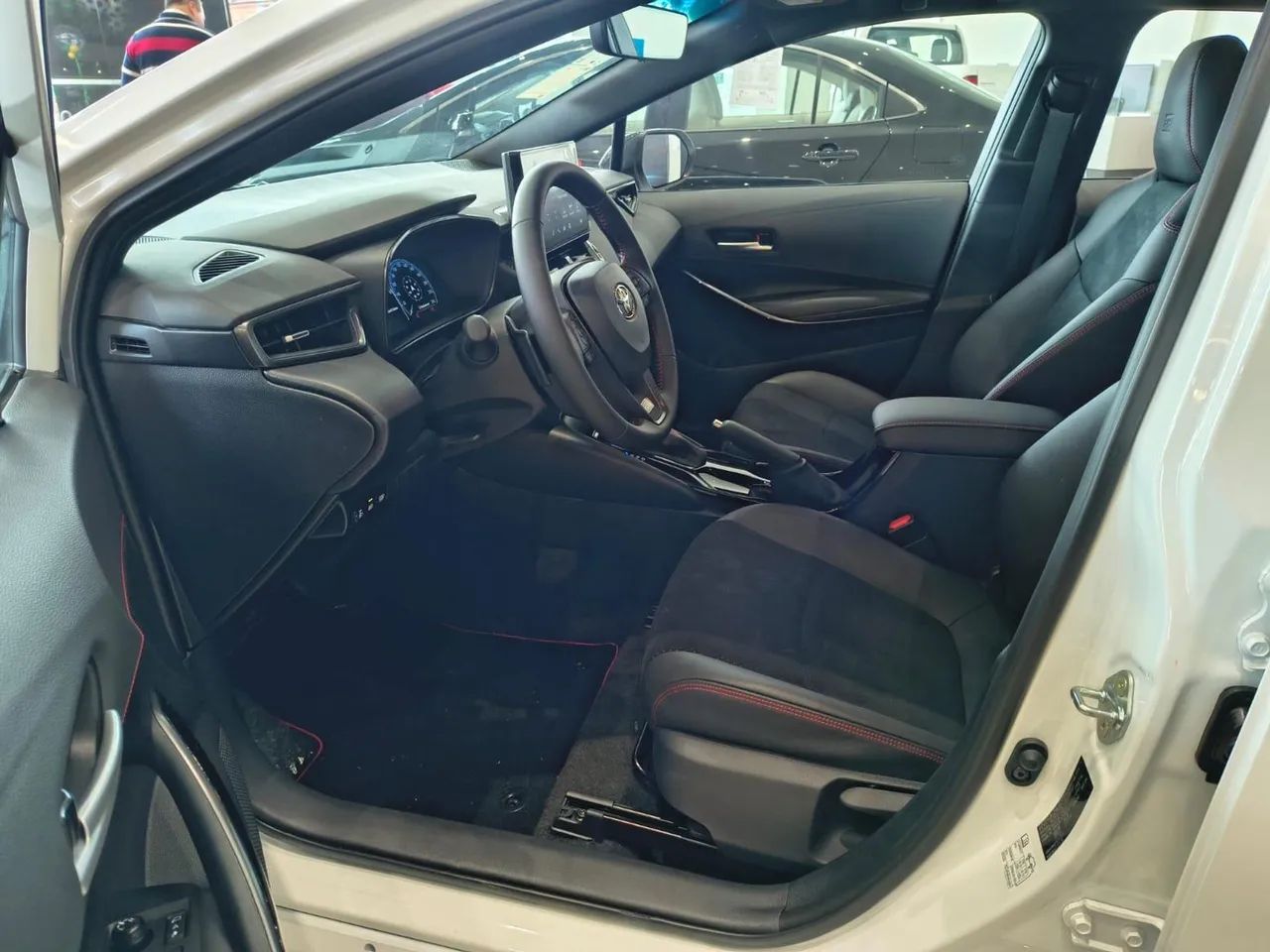 Toyota Corolla Cross GR-S 2.0 16V Flex Aut., foto 9 de 17