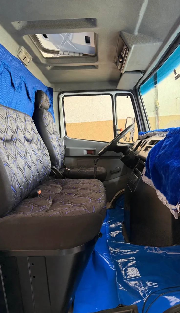 Mercedes-Benz MB 710 - Foto 4