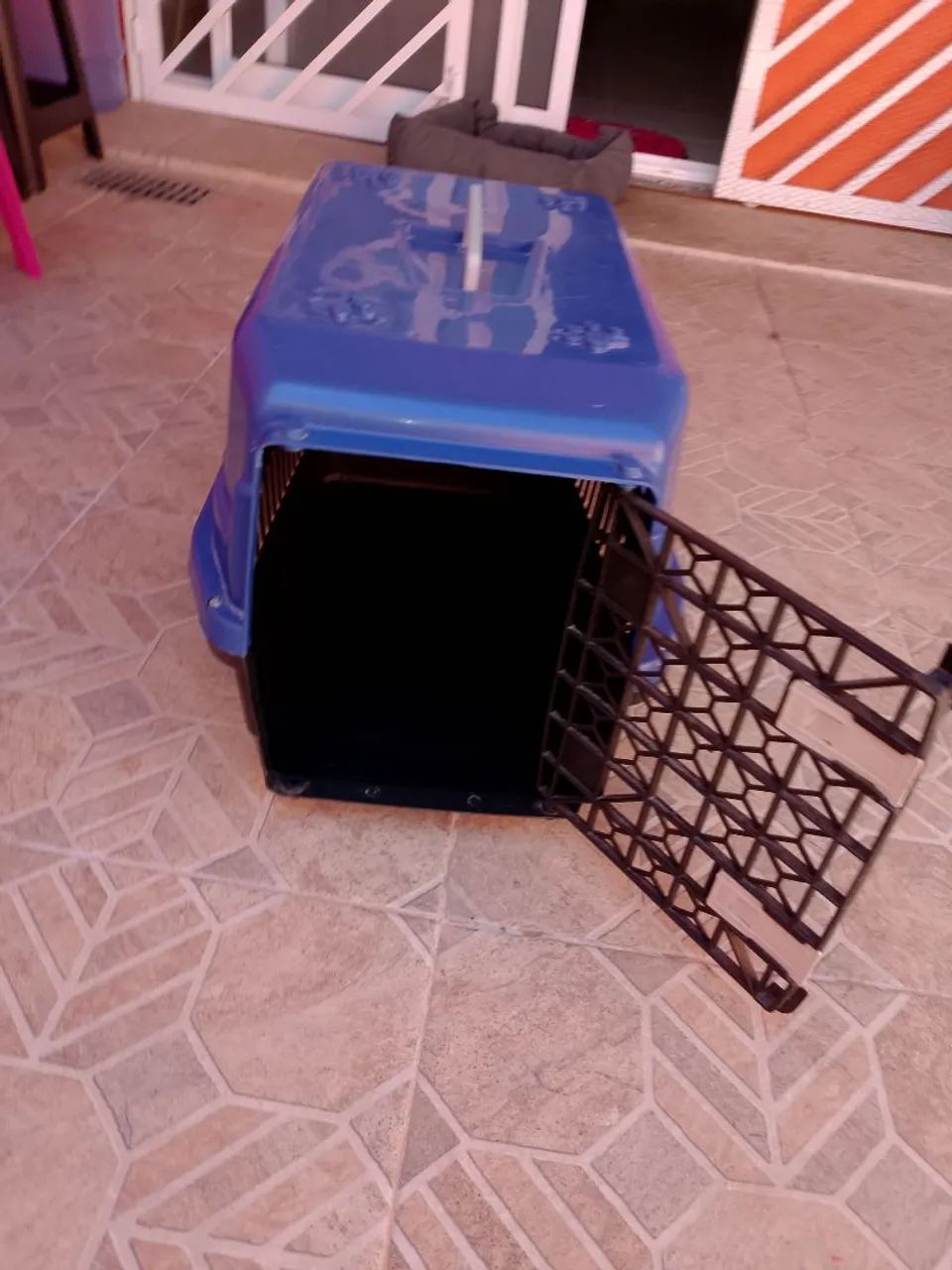 Vendo caixa de viagem para pet