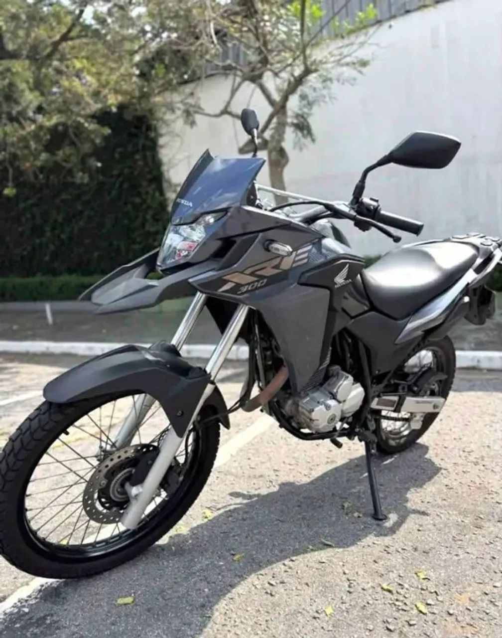 XRE 300 2022