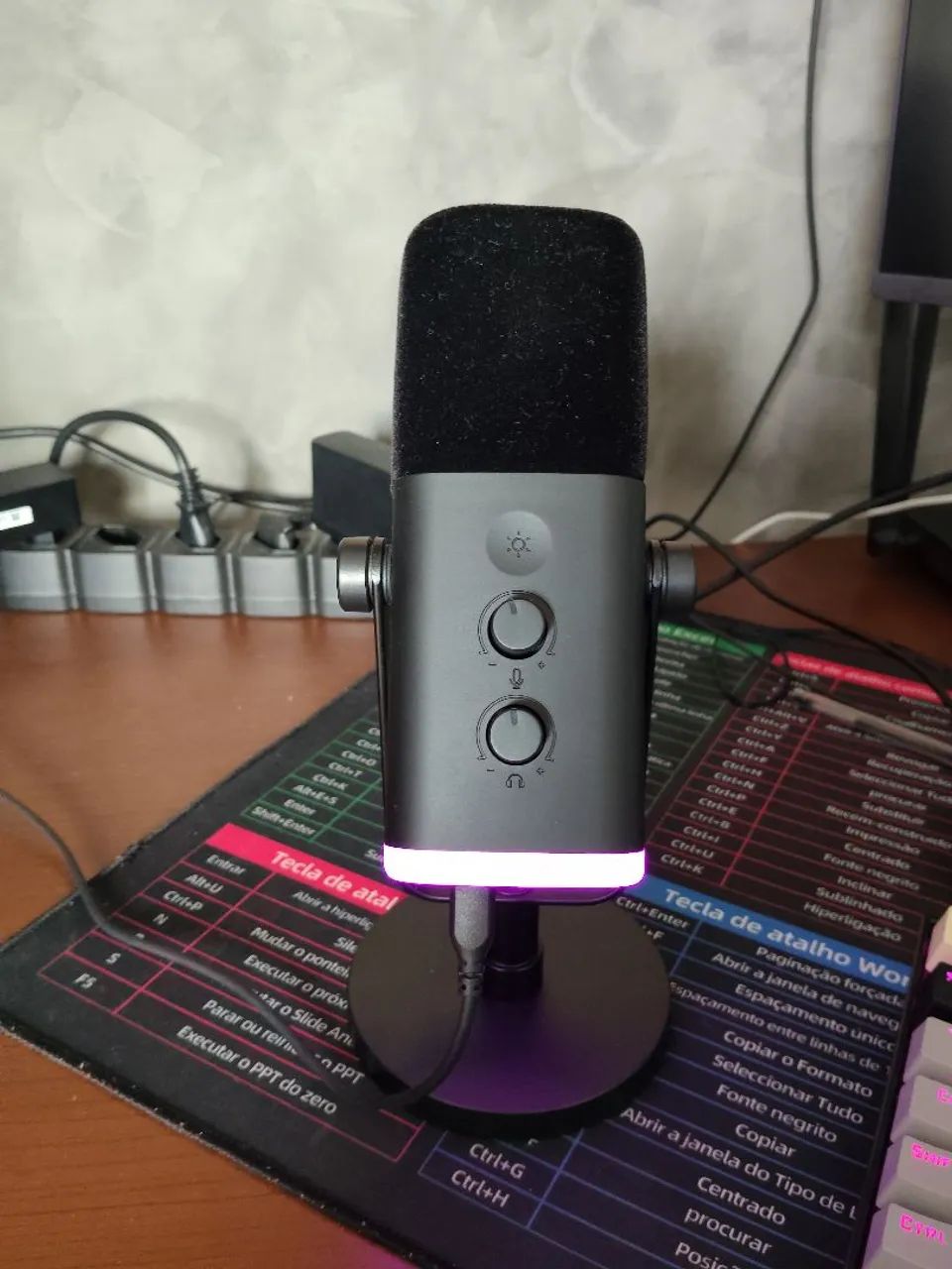Microfone FIFINE AM8 USB/XLR Dinâmico Cardioide - Preto - Foto 2