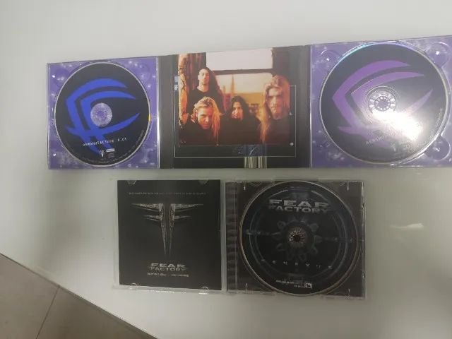 Cd Fear Factory Demanufacture + Genexus (novos) - Foto 2