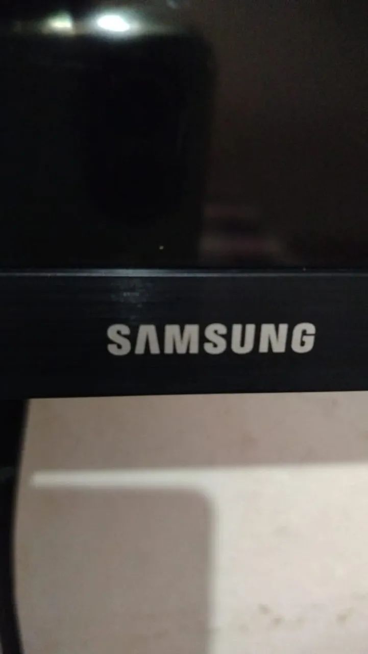 Vendo TV Samsung smartv 32 polegadas semi nova  - Foto 2
