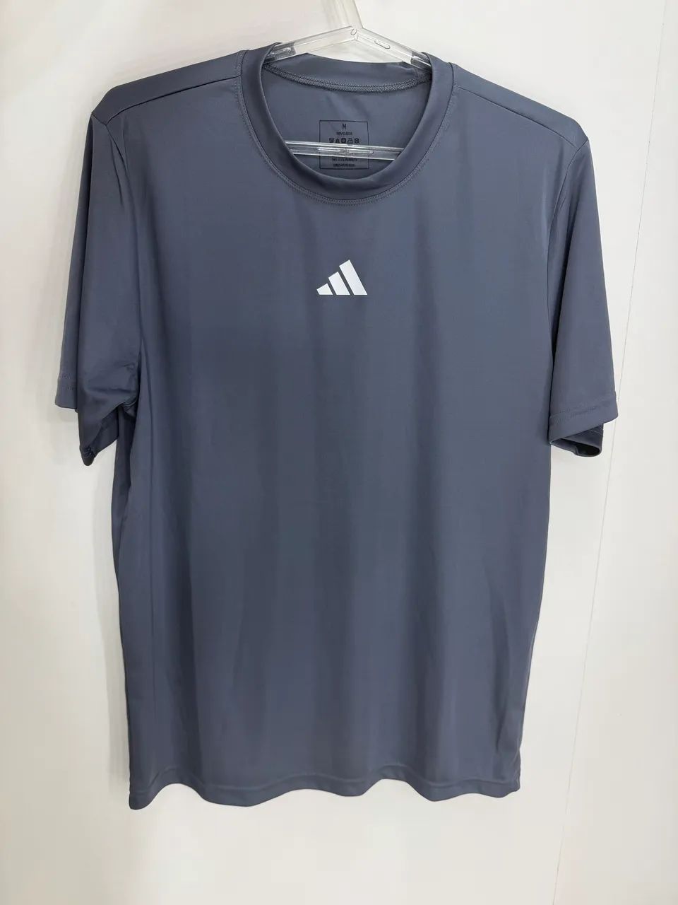 Camiseta Adidas - M 