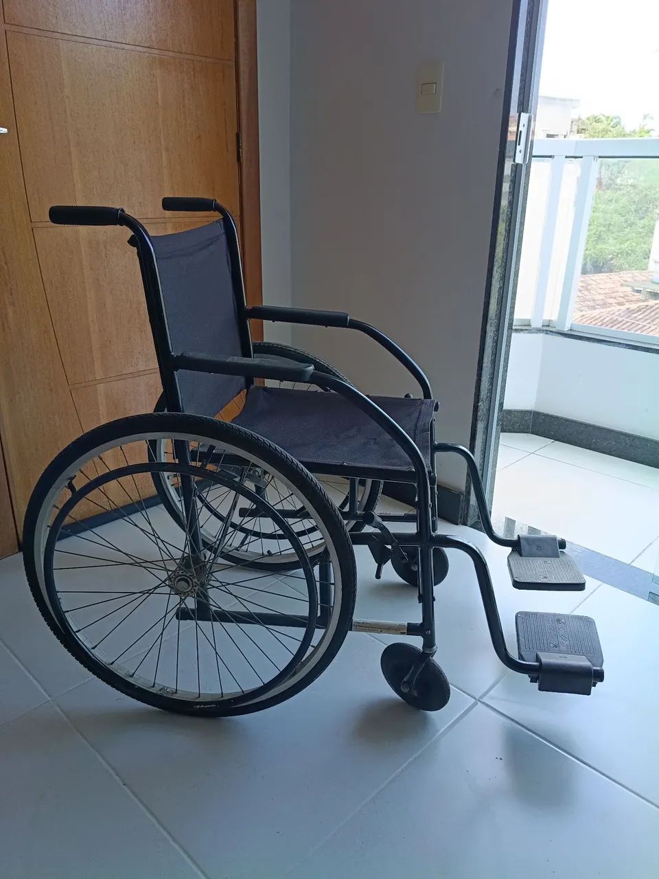 Cadeira de Rodas  - Foto 2