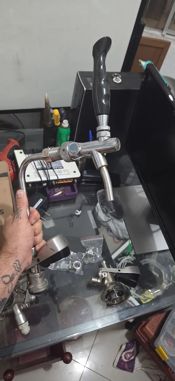 Kit Extração de Chopp - 4 Válvulas Extratoras + Torre com Torneira bocais - Foto 4