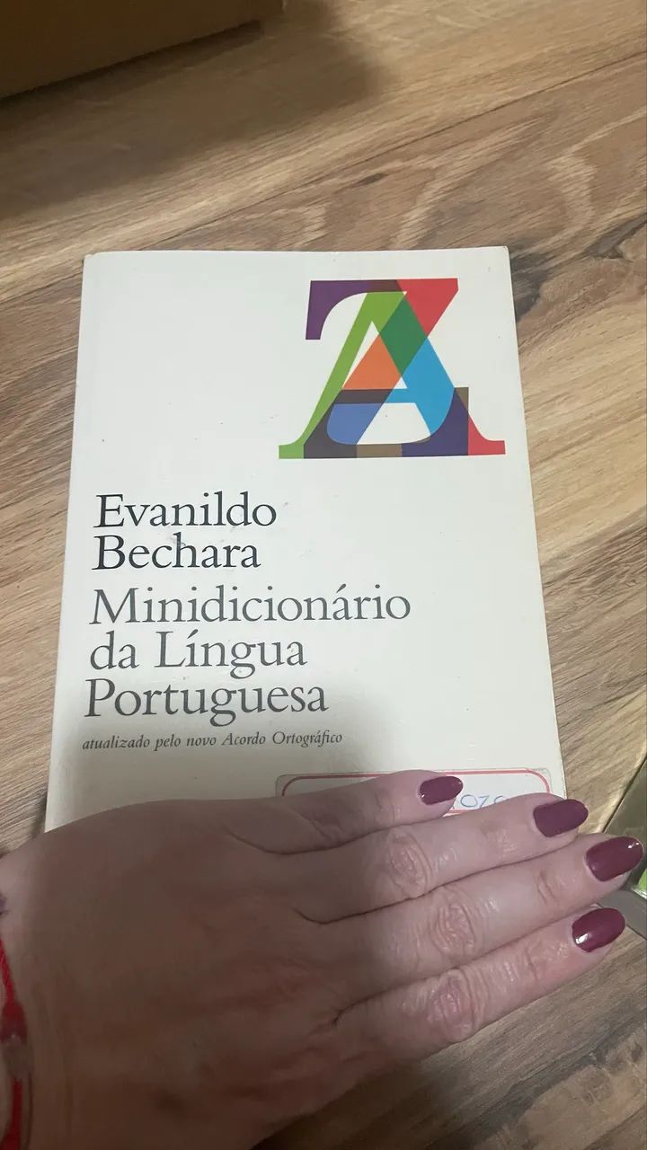 Livros e dicionários  - Foto 4