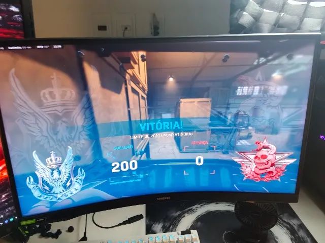  Monitor Samsung Odyssey G7 27"  240Hz, 0.03ms, G-sync - Foto 2