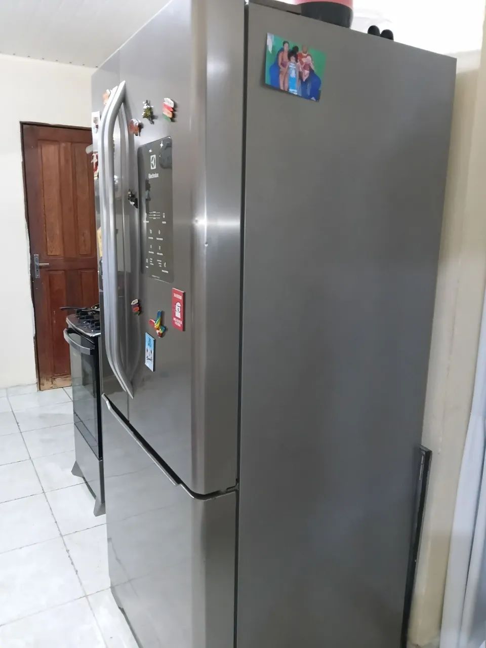 Geladeira electrolux com defeito  - Foto 3