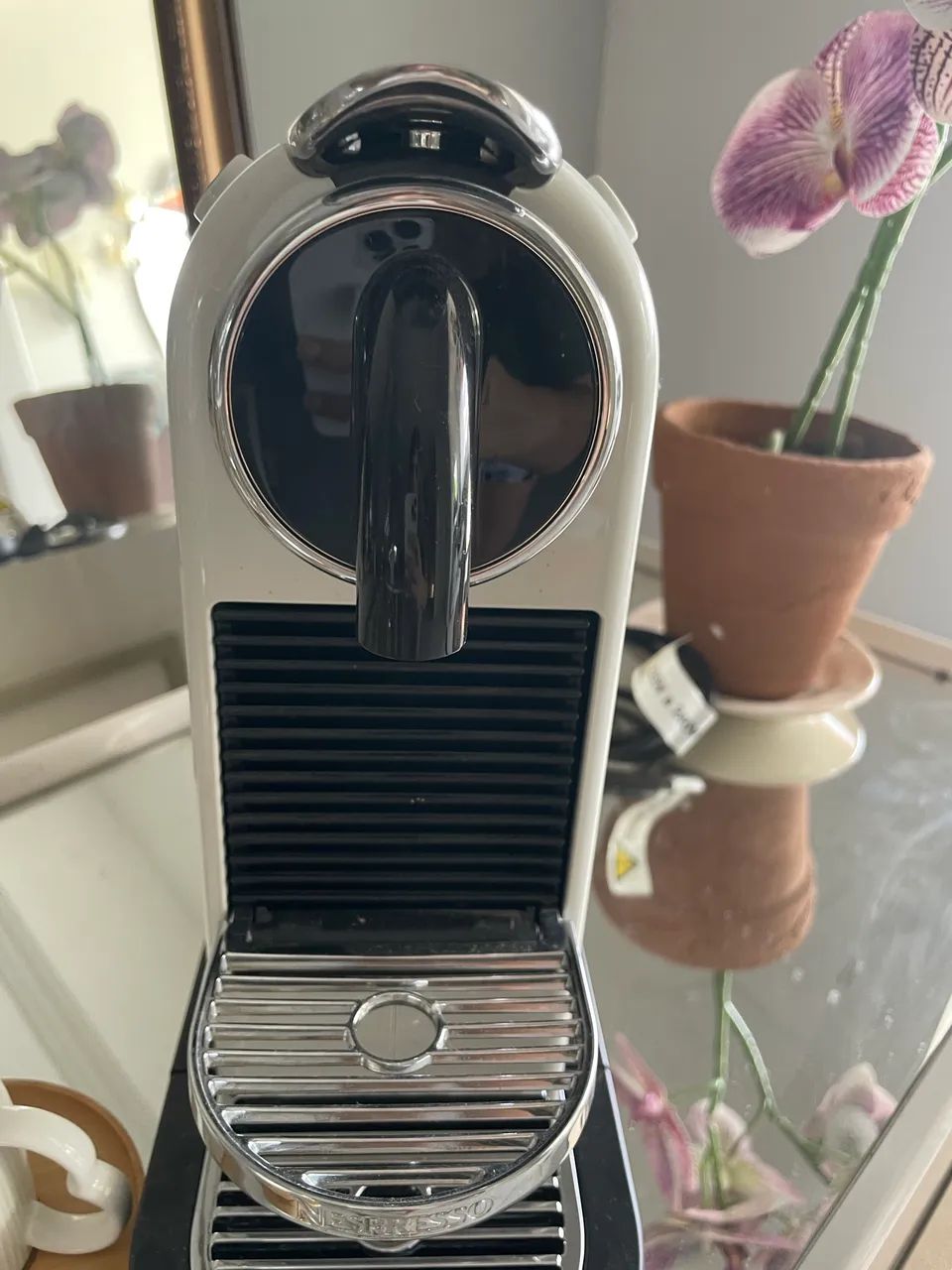 Cafeteira Nespresso branca - Foto 3