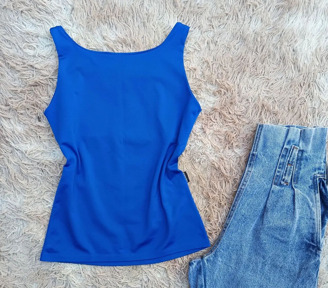 Blusa de alça Tam P C.G.C ( vintage) - Foto 2