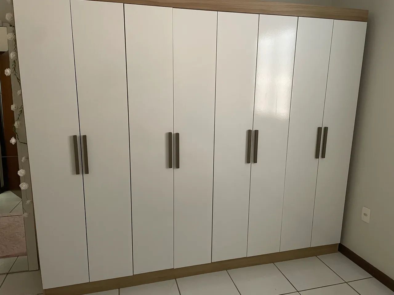 Vendo guarda roupas 8 portas 