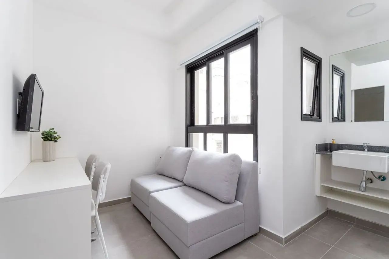 Apartamento com 1 Quarto para alugar, 28m² - Centro