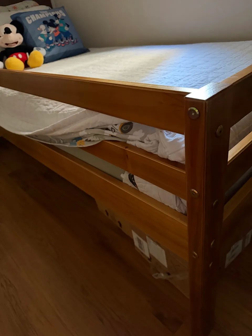 Cama solteiro/Sofa cama + colchão NOVINHOS - Foto 4