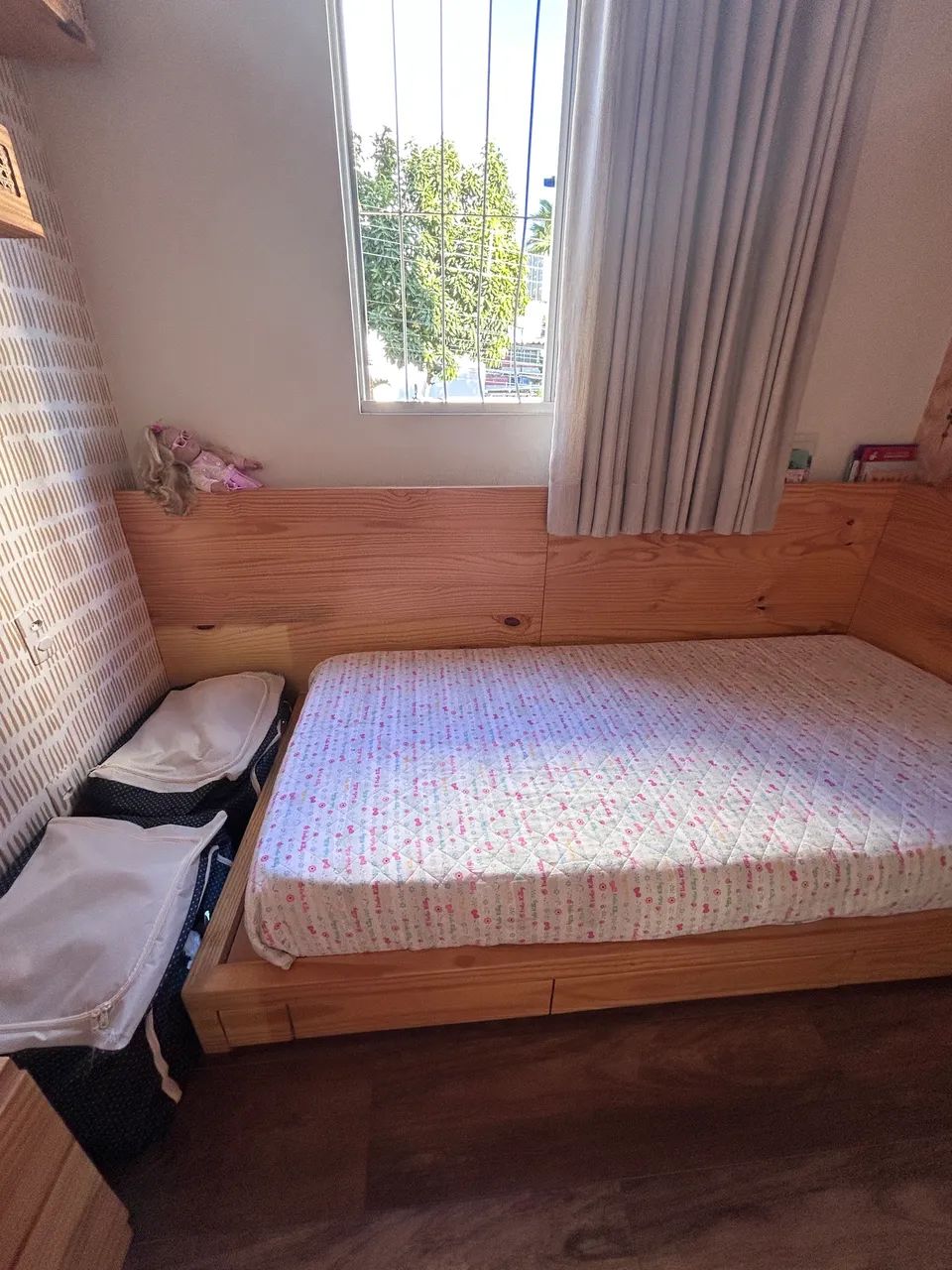 Cama estilo montessori
