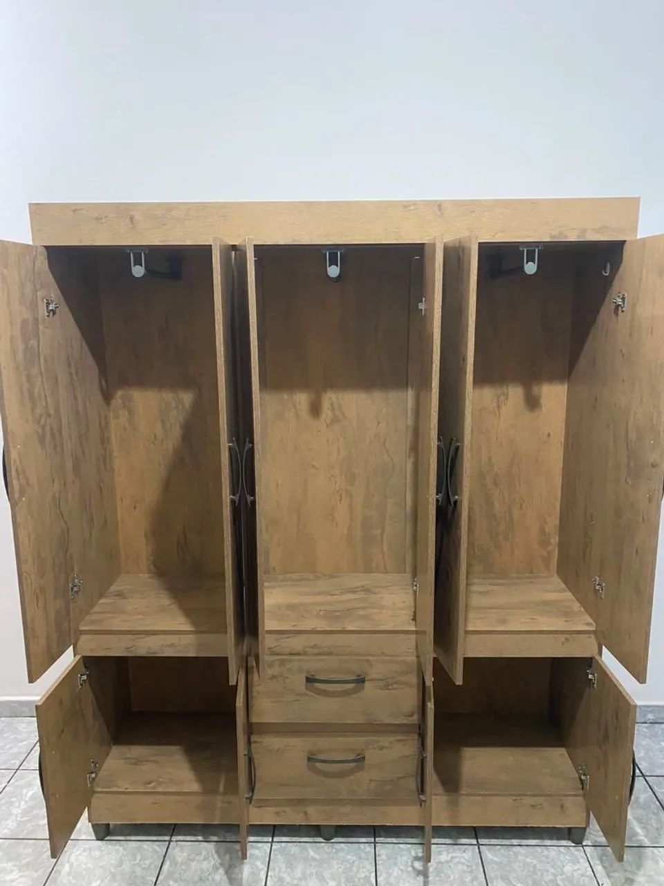 Guarda roupas de solteiros  - Foto 2