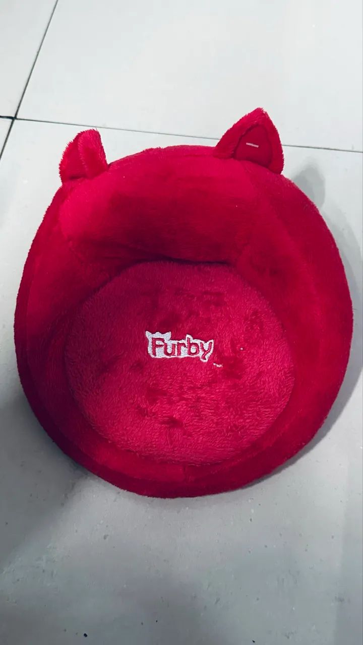 Bolsa e banco do Furby