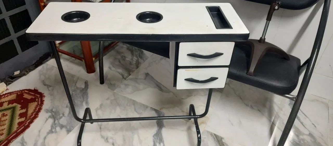 Mesa para manicure 