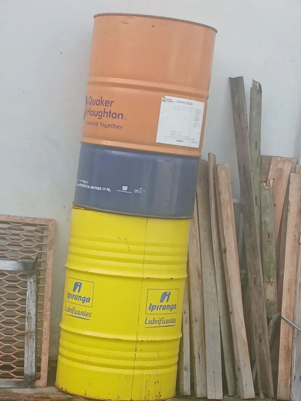 Latãos