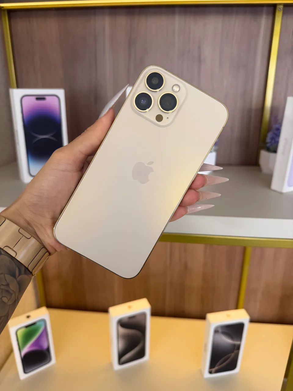 iPhone 13 Pro Max 256GB Gold IMPECÁVEL - Celulares e Smartphones
