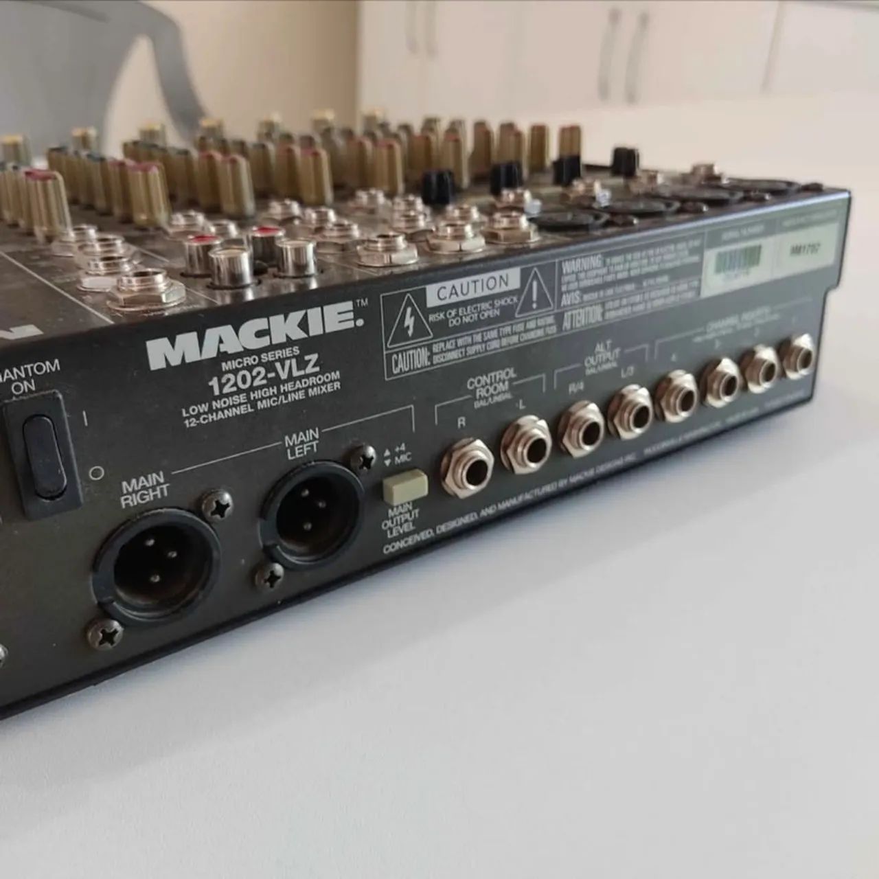 S*r様 MACKIE MICRO SERIES 1202 VLZ Mesa de som Mackie micro séries 1202 VLZ - Equipamentos e