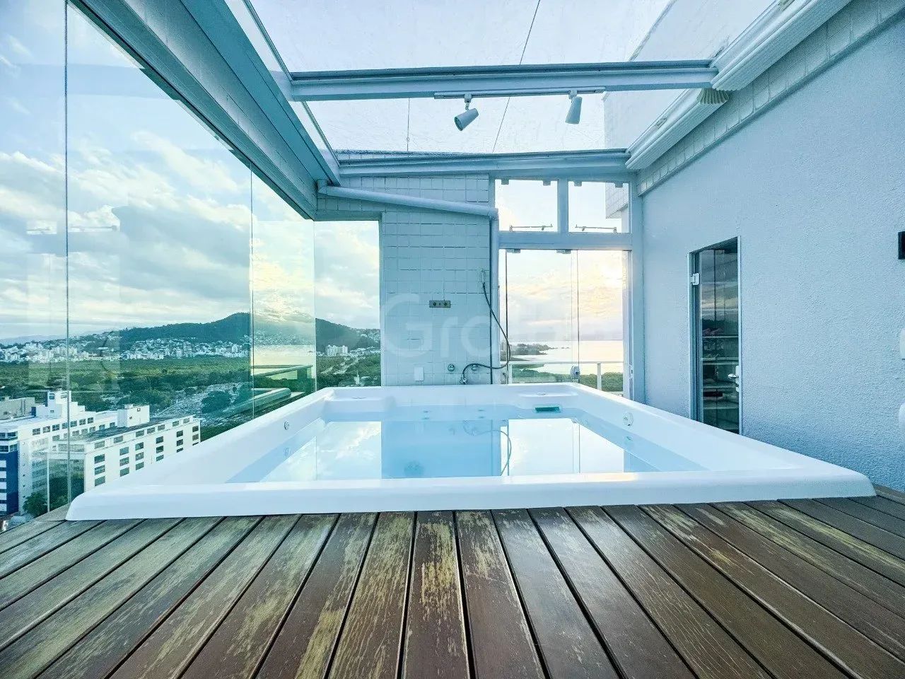 Imóvel para venda possui 125 metros quadrados com 2 quartos em Itacorubi - Florianópolis - - Foto 5