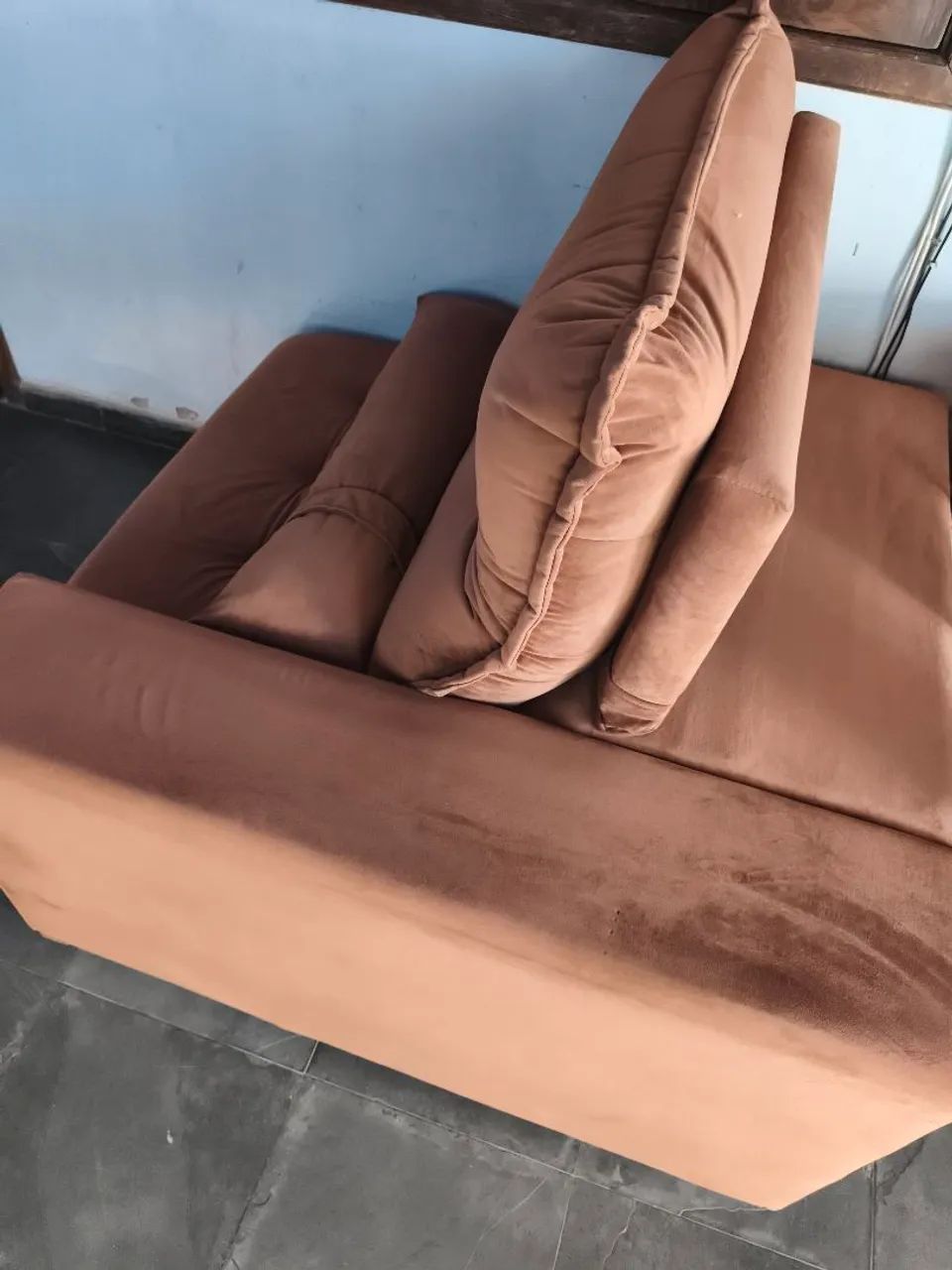 Sofá retrátil em Suede  - Foto 4