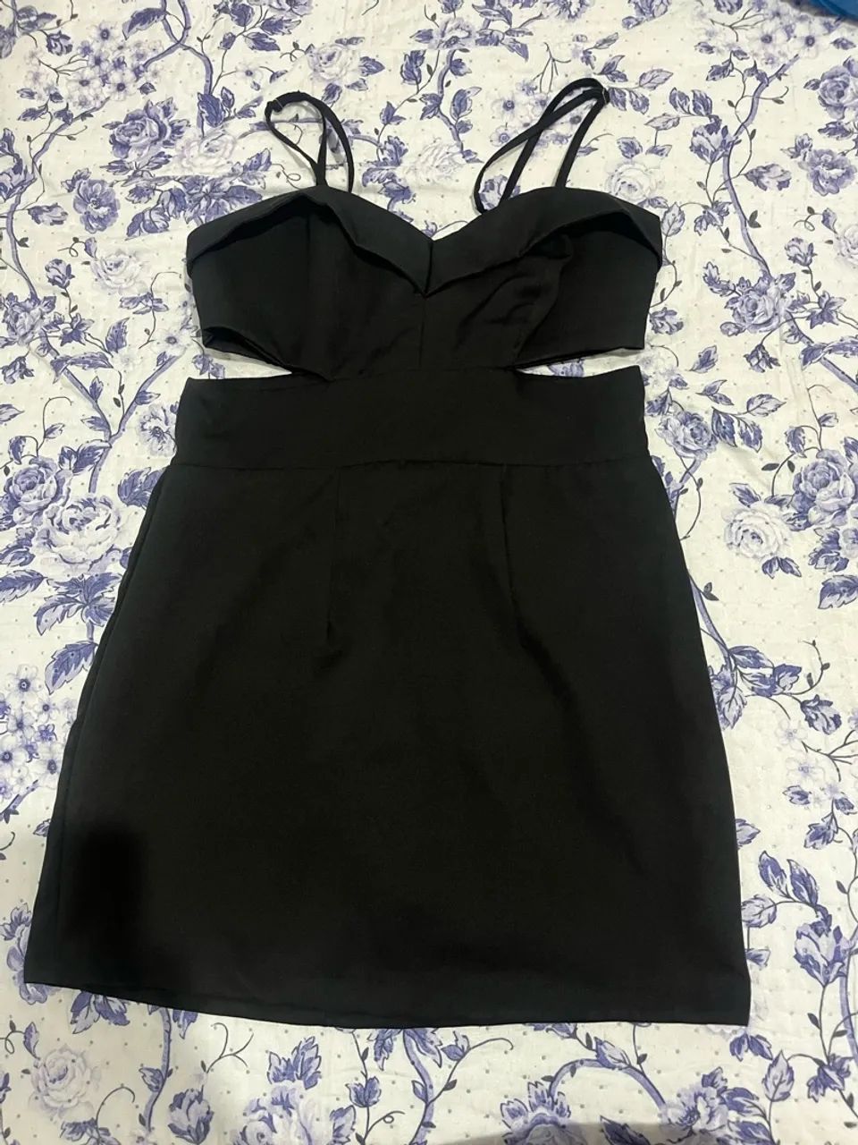2 looks, vestido e conjunto pretos - Foto 2