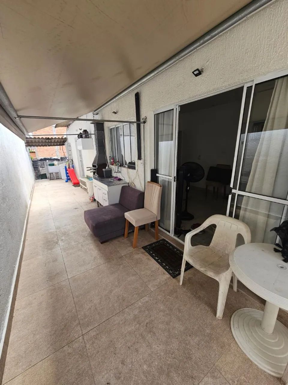 Casa reformada 2 quartos + 2 cômodos edicula portão automático 2 vagas