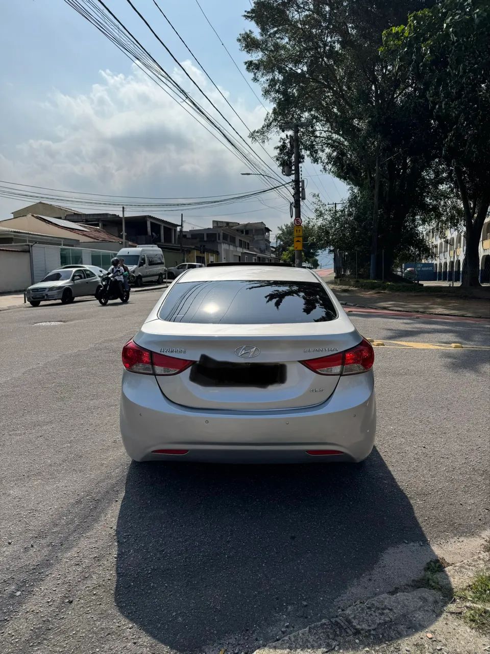Hyundai Elantra GLS 1.8 16V 2012
